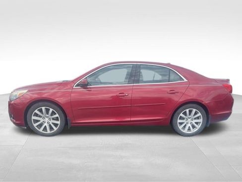 Used 2013 Chevrolet Malibu LT FWD image 2