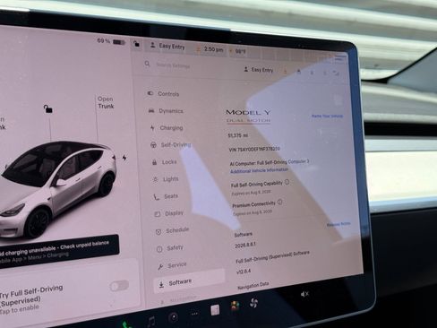Used 2022 Tesla Model Y Performance AWD/4WD image 26