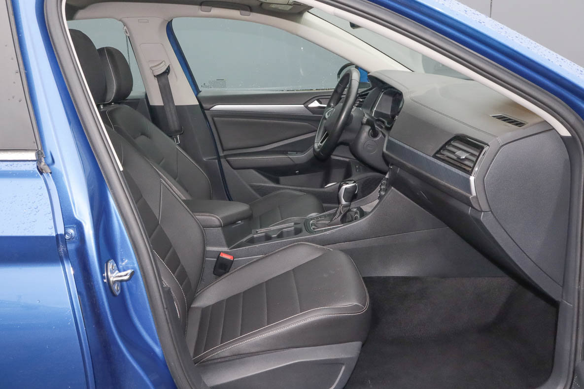 Used 2024 Volkswagen Jetta SE FWD image 20