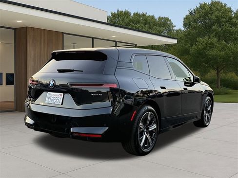 Used 2026 BMW iX xDrive45 image 8