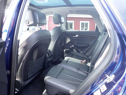 Used 2018 Audi Q5 2.0T Premium Plus w/ Premium Plus Package AWD/4WD image 9