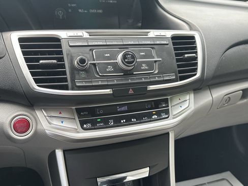 Used 2014 Honda Accord EX image 26