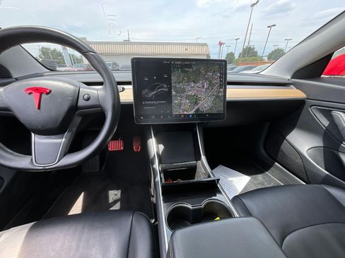 Used 2018 Tesla Model 3 Long Range RWD image 9