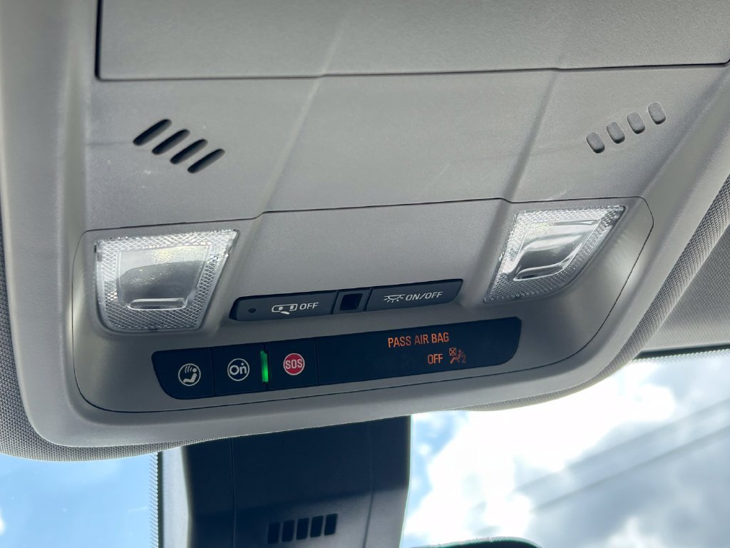 Used 2024 GMC Terrain SLE FWD image 18