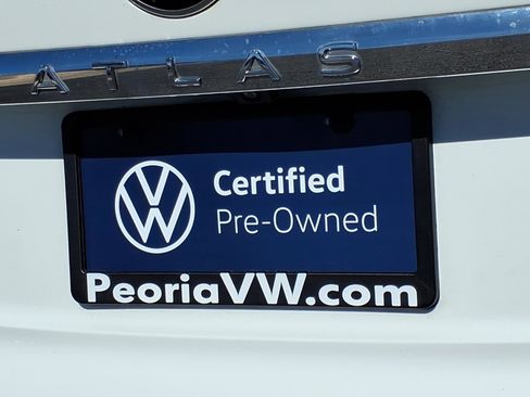 Certified 2022 Volkswagen Atlas Cross Sport SE w/ Black Wheel Package image 15