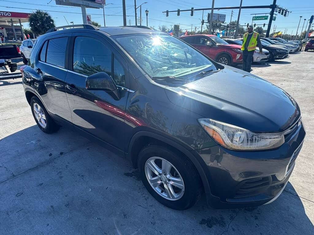 Used 2017 Chevrolet Trax LT FWD image 13