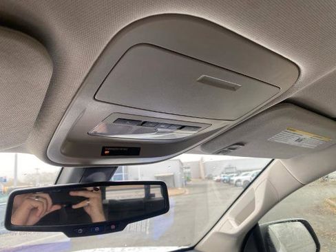 Used 2021 Chevrolet Colorado LT w/ LT Convenience Package image 25