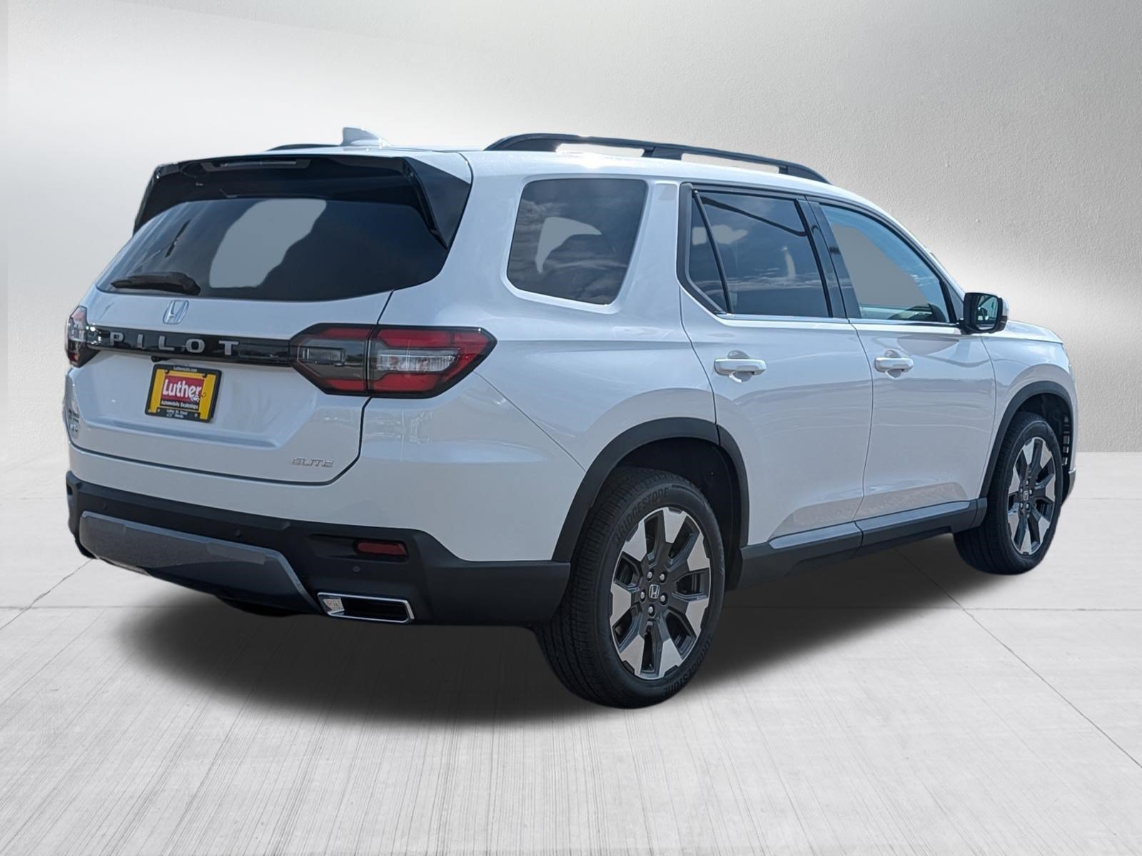 New 2026 Honda Pilot Elite image 4
