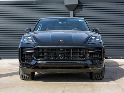 New 2026 Porsche Cayenne Coupe AWD/4WD image 10
