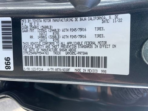 Used 2023 Toyota Tacoma SR5 AWD/4WD image 38