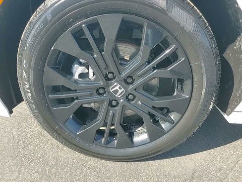 Used 2025 Honda Odyssey Sport-L image 9