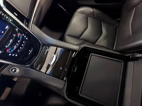 Used 2019 Cadillac Escalade Platinum AWD/4WD image 46