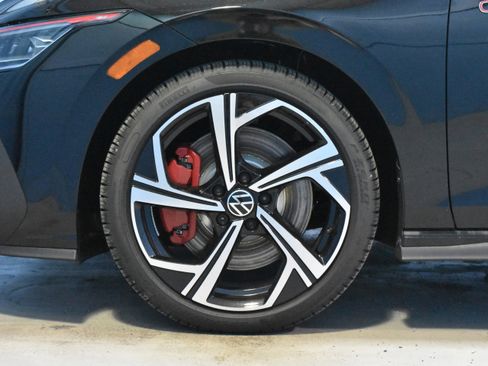 New 2026 Volkswagen GTI SE FWD image 18