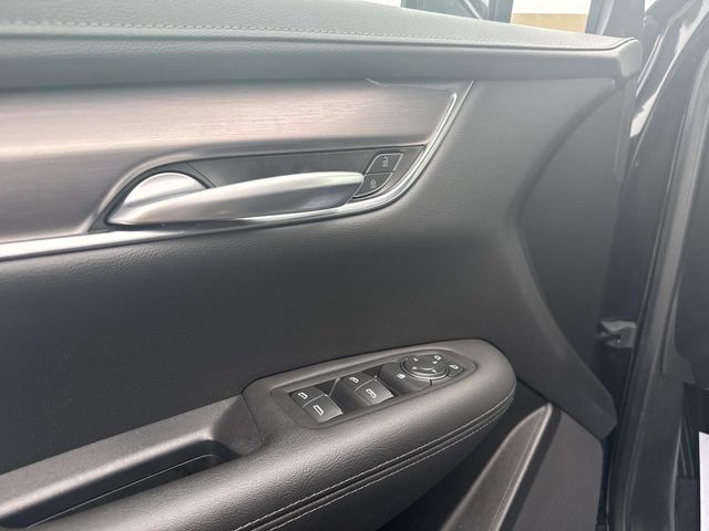 Certified 2024 Cadillac XT5 Luxury w/ LPO, Floor Liner Package AWD/4WD image 15
