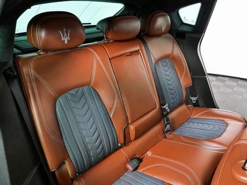 Used 2022 Maserati Levante GT AWD/4WD image 22