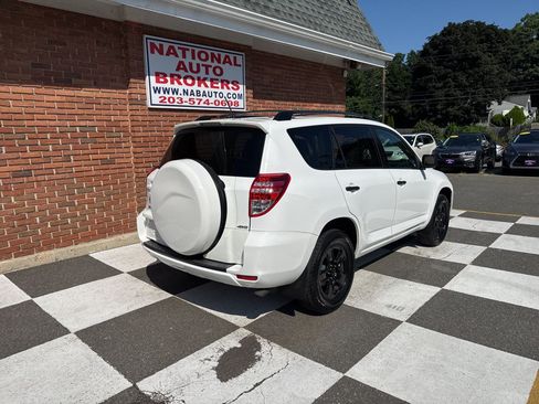 Used 2012 Toyota RAV4 4WD w/ Value Pkg image 3