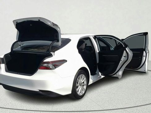 Used 2023 Toyota Camry LE image 13