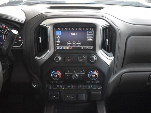 Used 2021 Chevrolet Silverado 2500 LTZ w/ Z71 Chrome Sport Edition AWD/4WD image 18
