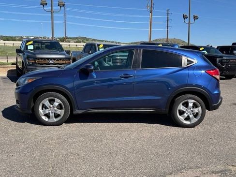 Used 2016 Honda HR-V EX image 2