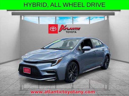Certified 2024 Toyota Corolla SE AWD/4WD image 4