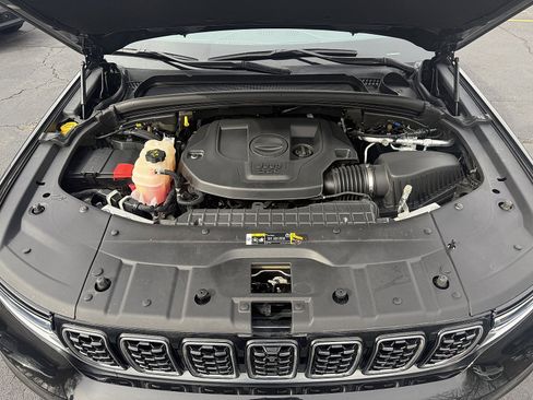 Used 2022 Jeep Grand Cherokee L Summit image 8