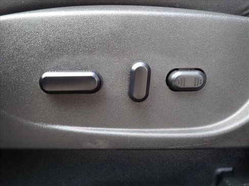 Used 2019 Ford Escape SE FWD image 11