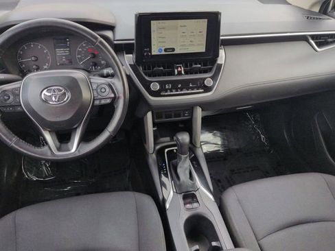 Certified 2024 Toyota Corolla Cross LE image 25