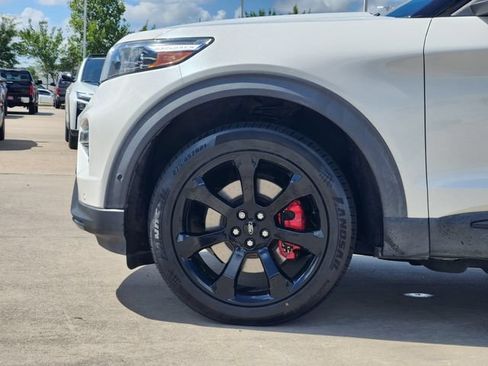 Used 2020 Ford Explorer ST w/ ST Street Pack AWD/4WD image 8