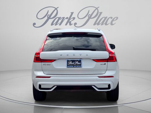 Certified 2024 Volvo XC60 B5 Plus w/ Protection Package Premier AWD/4WD image 4