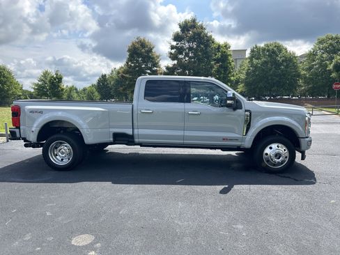 Used 2026 Ford F450 Platinum w/ Platinum Plus Package AWD/4WD image 10