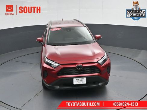 Used 2025 Toyota RAV4 XLE AWD/4WD image 46