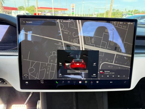Used 2022 Tesla Model X Plaid AWD/4WD image 14