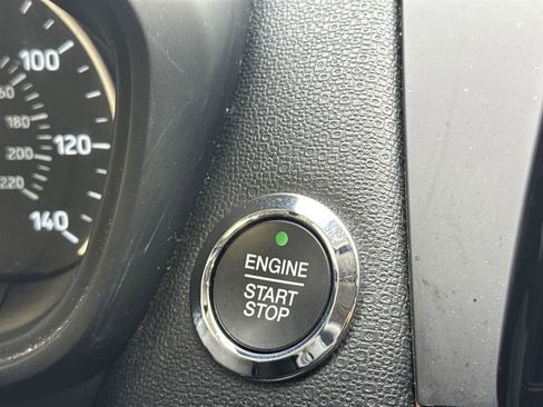 Used 2022 Ford EcoSport SE w/ SE Convenience Package image 29