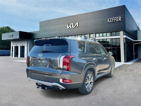 Used 2022 Hyundai Palisade SEL w/ Convenience Package image 8