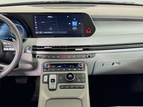 Used 2024 Hyundai Palisade SEL w/ Premium Package FWD image 14