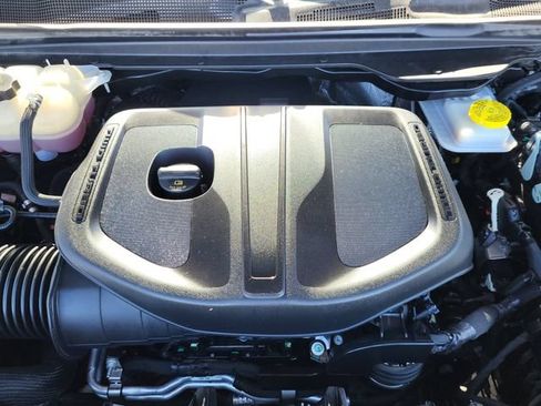 Used 2025 RAM 1500 Laramie AWD/4WD image 24