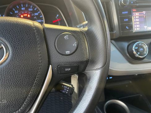 Used 2014 Toyota RAV4 LE AWD/4WD image 15