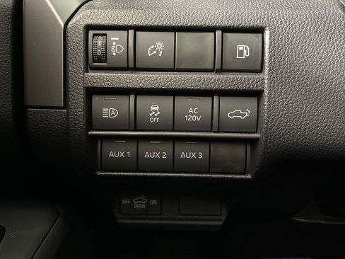 Certified 2025 Toyota Tacoma TRD Off-Road w/ TRD Off Road Premium Package image 28