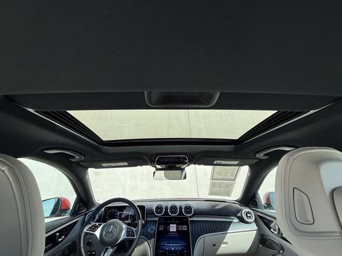 Used 2025 Mercedes-Benz C 300 Sedan image 7