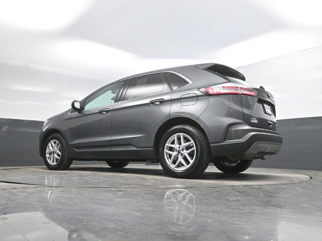 Used 2024 Ford Edge SEL AWD/4WD image 35