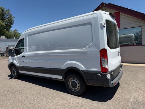 Used 2019 Ford Transit 250 148 Medium Roof RWD image 3
