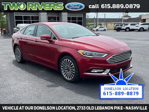 Used 2018 Ford Fusion Titanium AWD/4WD image 2