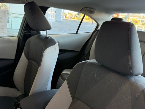 Certified 2025 Toyota Corolla LE image 21