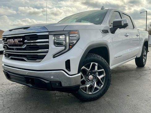 Used 2025 GMC Sierra 1500 SLT w/ SLT Premium Plus Package image 2