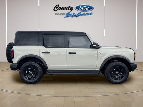 New 2025 Ford Bronco Outer Banks image 24