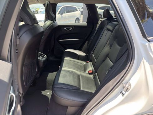 Used 2026 Volvo XC60 B5 Ultra w/ Climate Package PRO AWD/4WD image 21