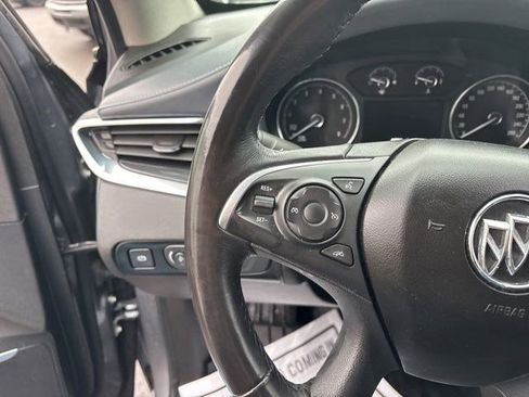 Used 2019 Buick Enclave Essence image 17