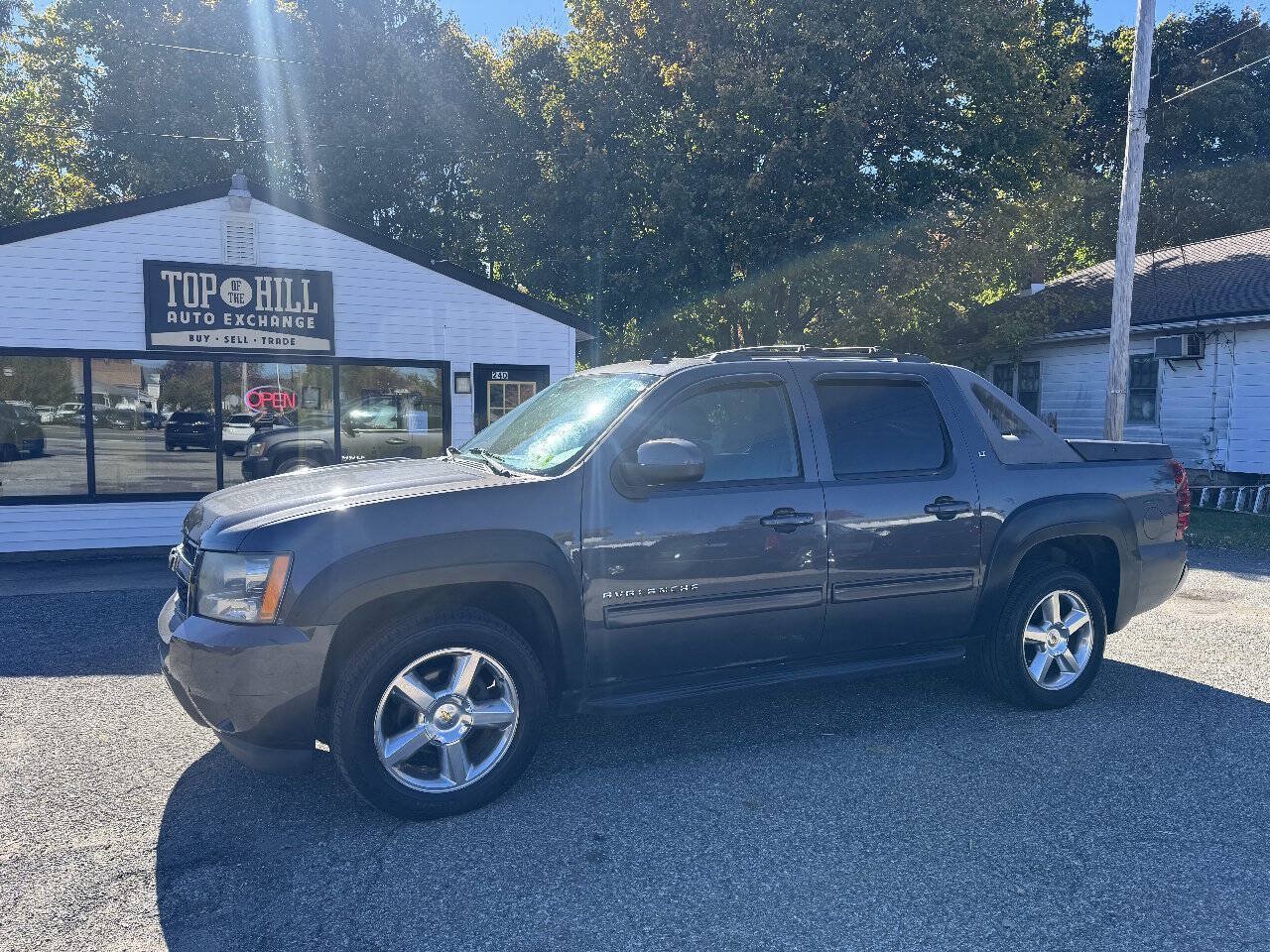 Used 2011 Chevrolet Avalanche LT AWD/4WD image 1