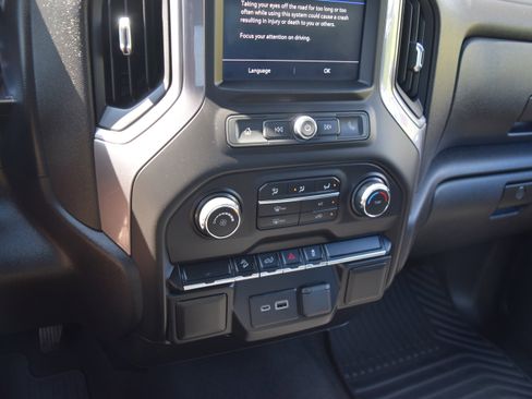 Used 2021 Chevrolet Silverado 1500 Custom Trail Boss w/ Safety Confidence Package image 15