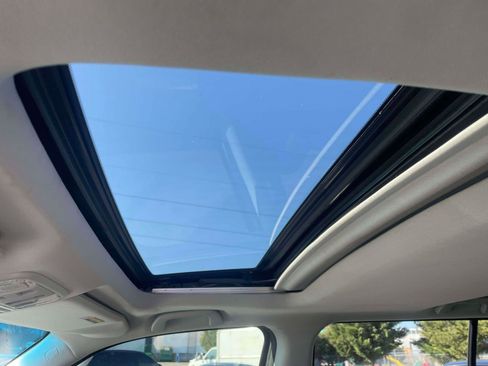 Used 2011 Honda Pilot EX-L image 9